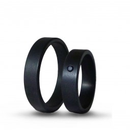 Парные обручальные кольца из черного титана с черным бриллиантом Т8150тс