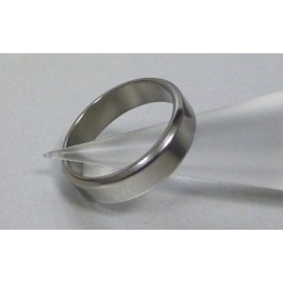 Титановое обручальное кольцо
